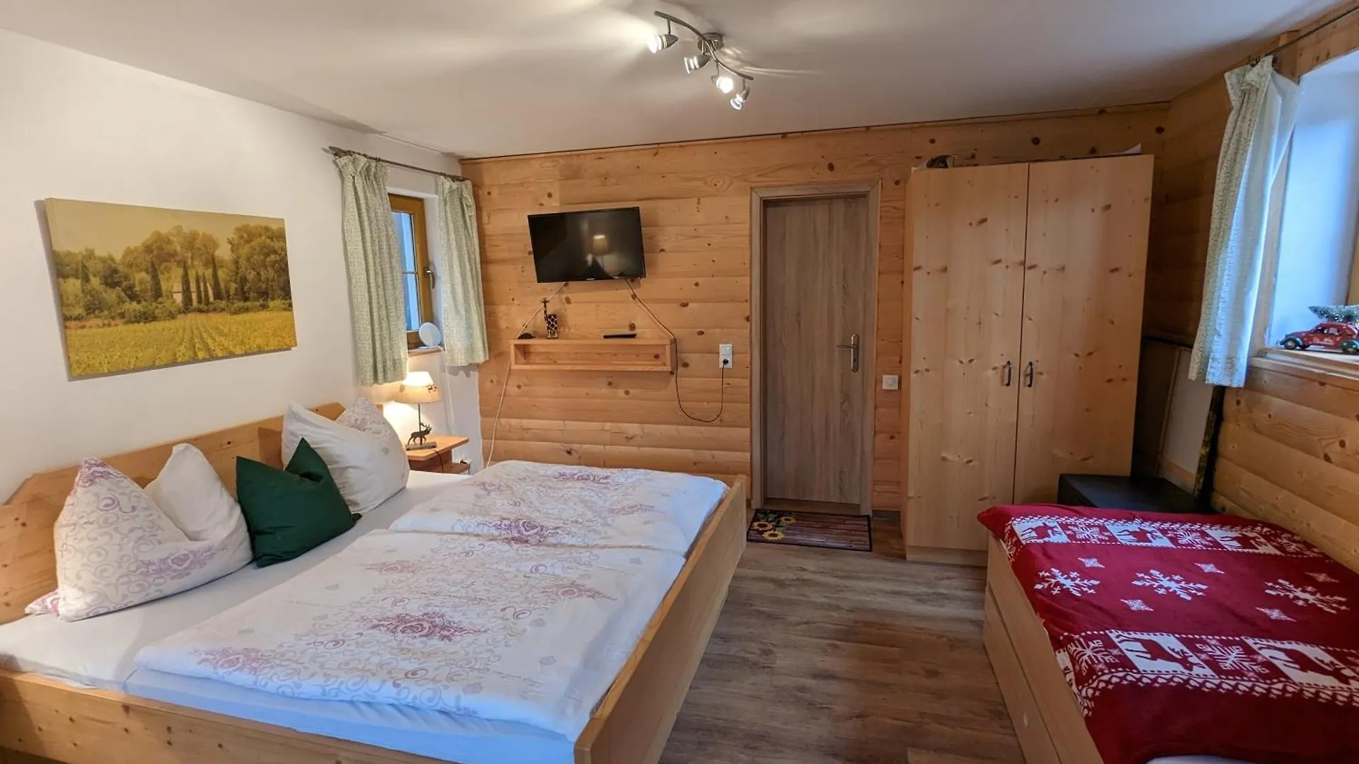Schlossalm Ferienwohnungen Brannenburg 0*,  Germany